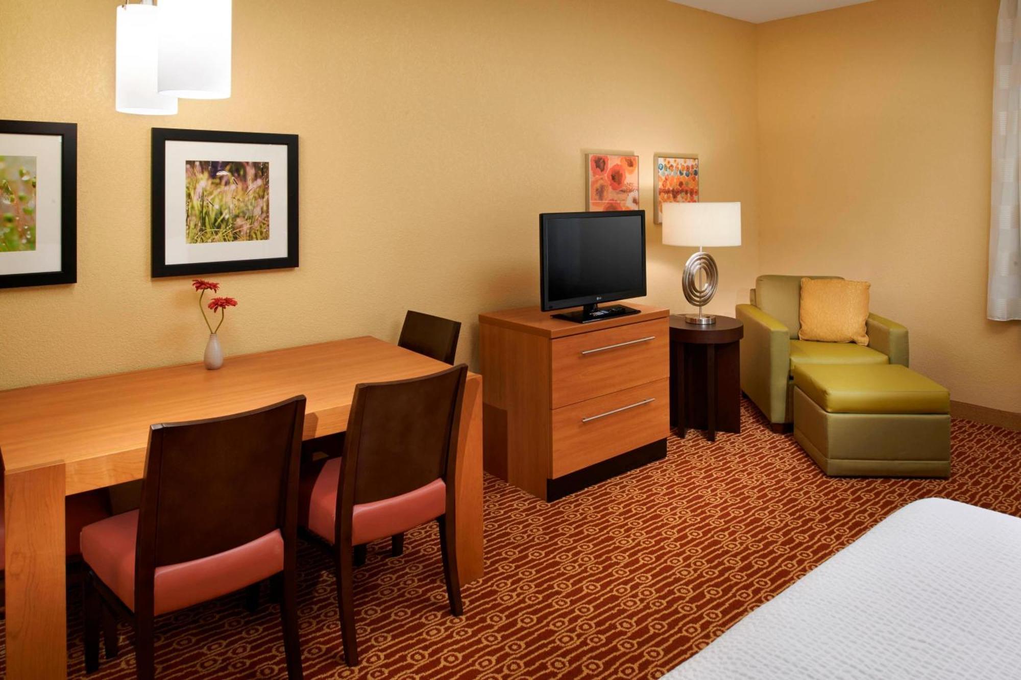 Towneplace Suites By Marriott Saginaw Buitenkant foto